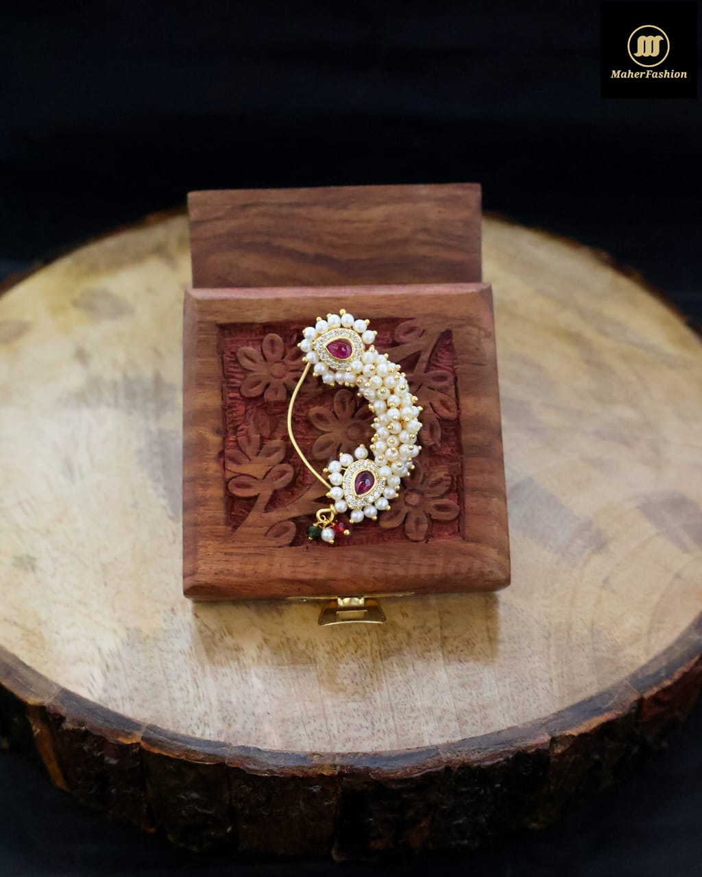 Exquisite Maharashtrian Kundan Work Golden Nath